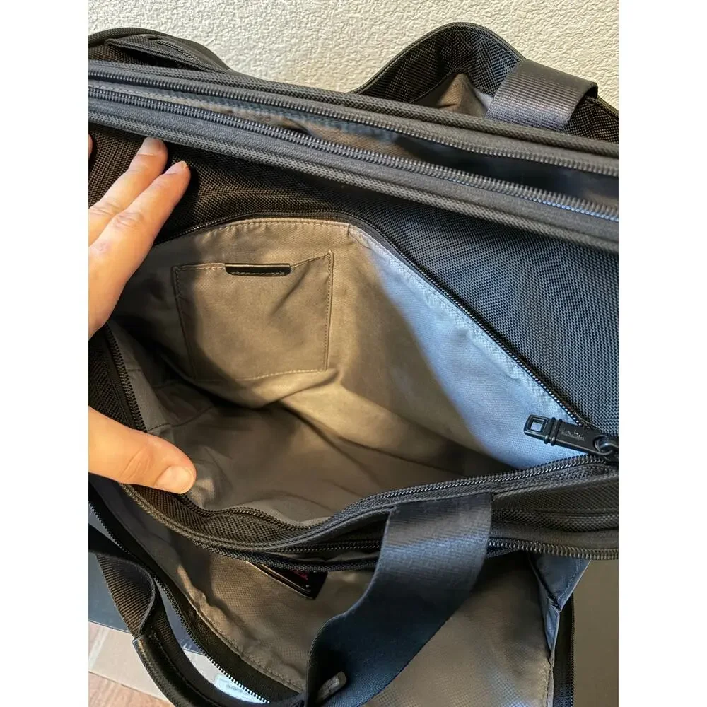 Tumi Alpha Framed Soft Duffel Bag Weekend Travel Commute (flawed- Missing Strap)